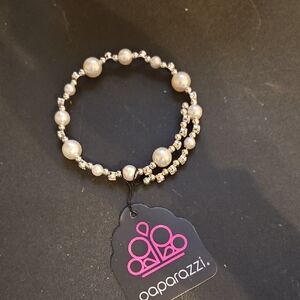Paparazzi Chicly Celebrity White Wrap Bracelet. NWT